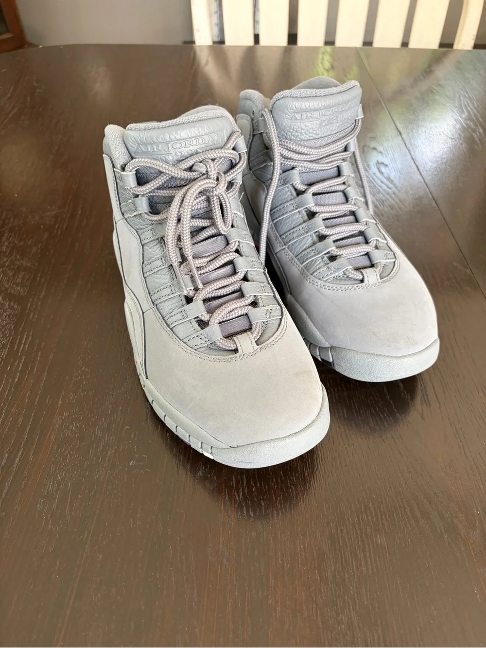 Jordan Men's Light Grey High-Top Sneakers